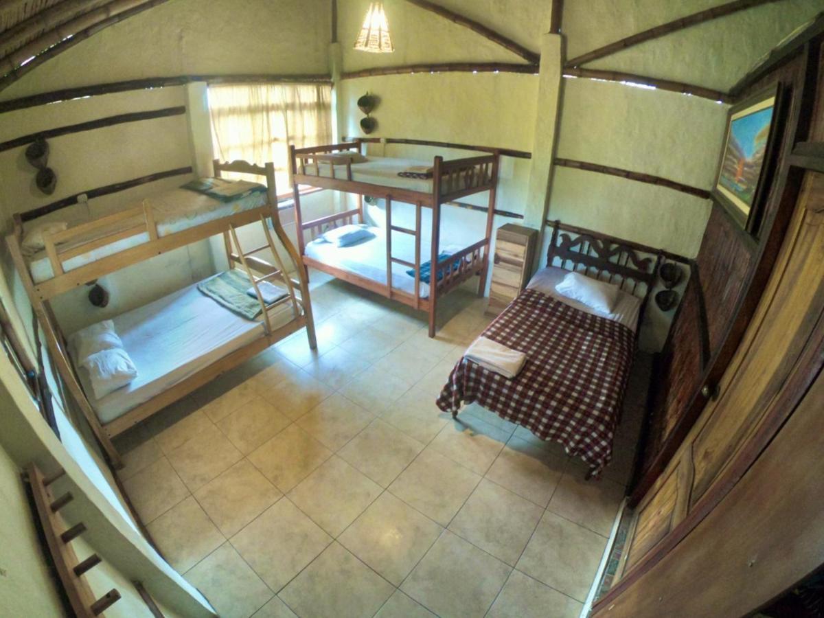 Hostal Moai Montañita Exteriér fotografie