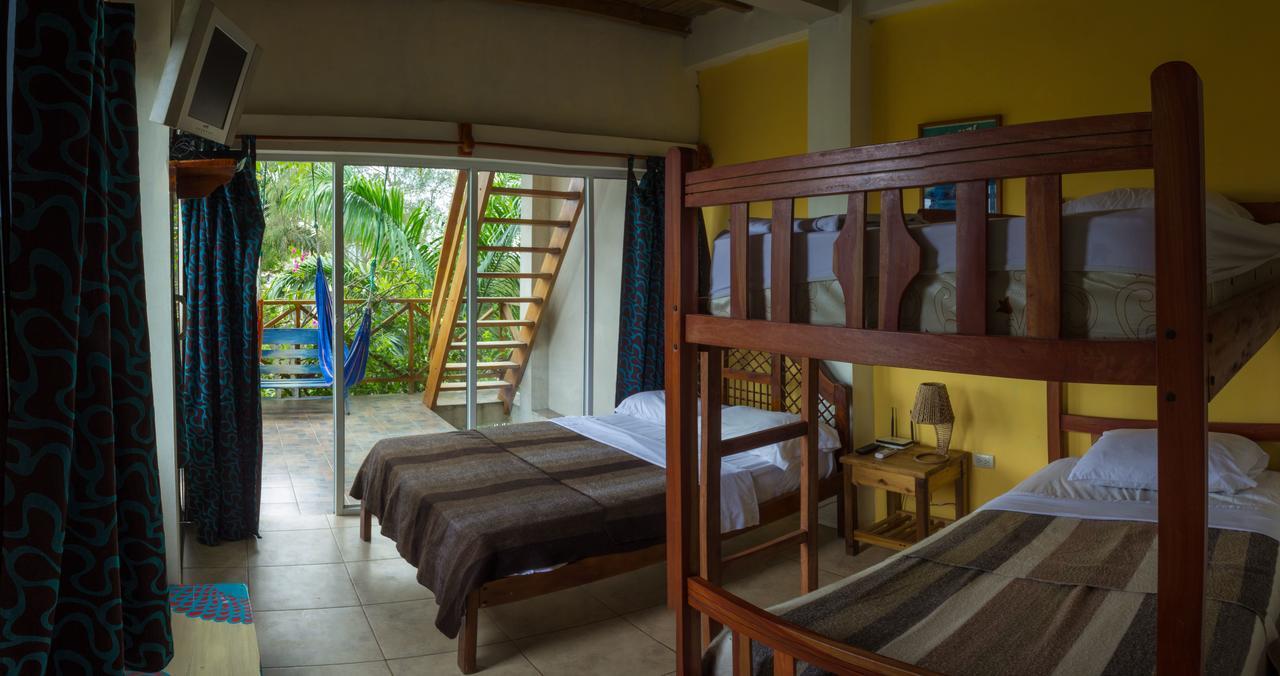 Hostal Moai Montañita Exteriér fotografie